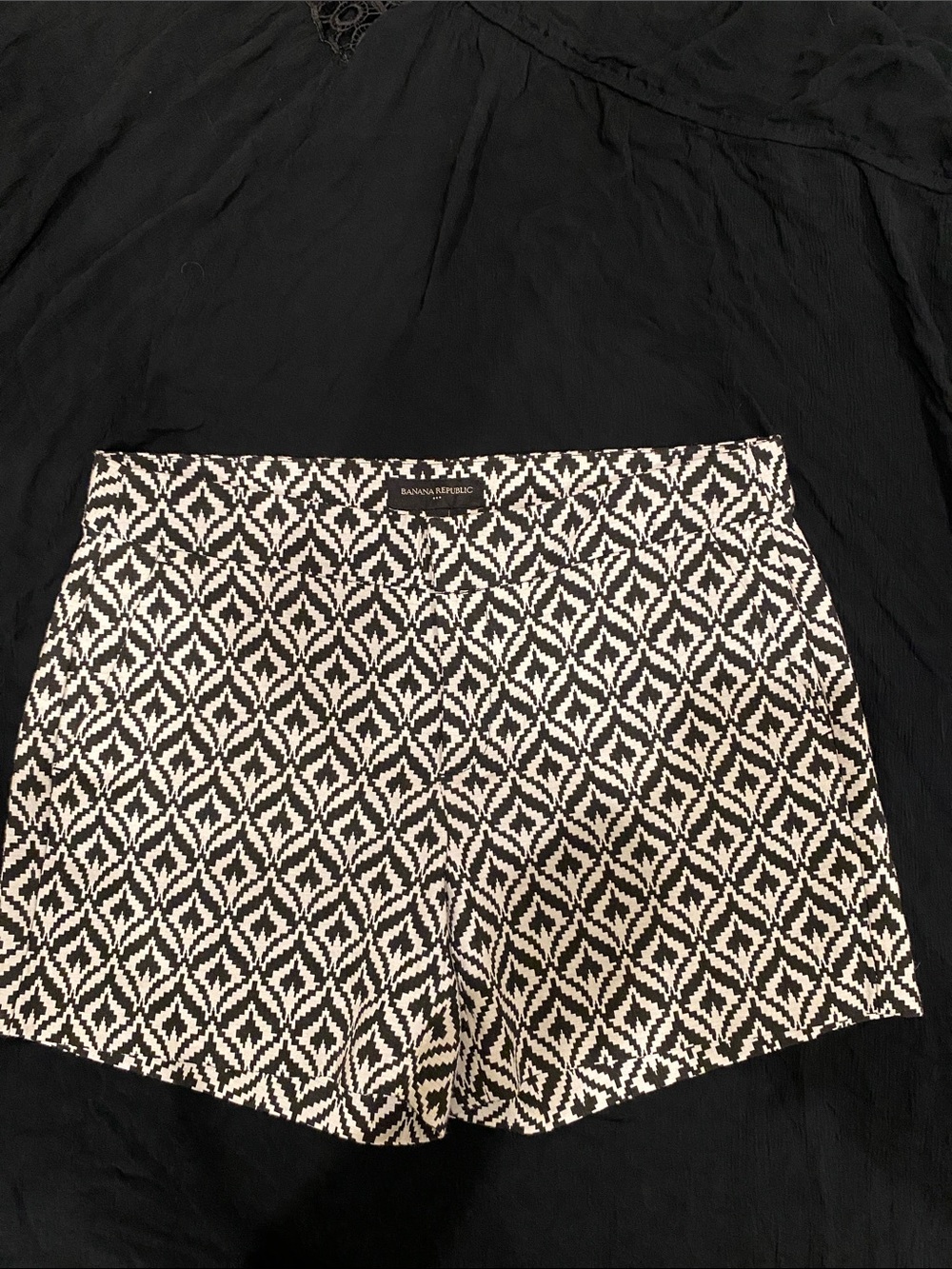 Banana Republic Black & White Geometric Bermuda Shorts